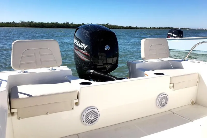 Slide: The Image of Boston Whaler 190 Montauk 2023 - 7
