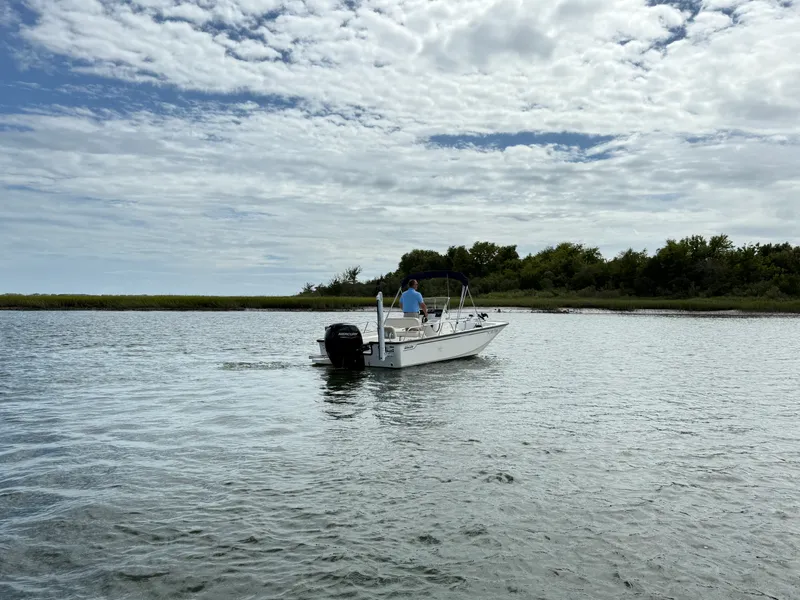 Slide: The Image of Boston Whaler 190 Montauk 2023 - 2
