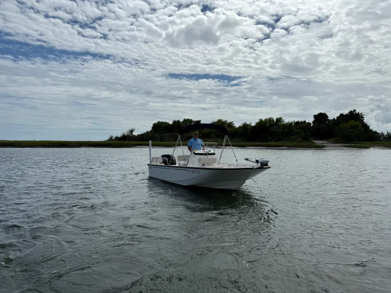 The Image of Boston Whaler 190 Montauk 2023 - 1