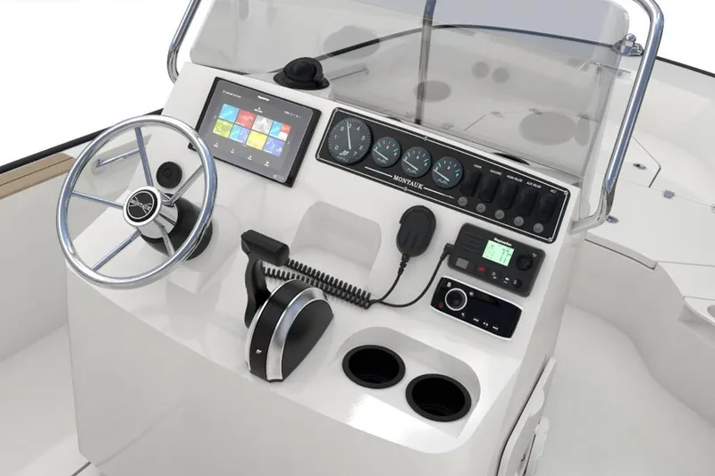 Slide: The Image of Boston Whaler 190 Montauk 2023 - 11