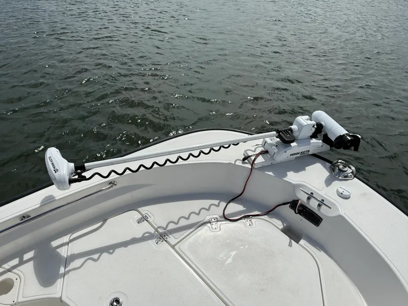 Slide: The Image of Boston Whaler 190 Montauk 2023 - 21