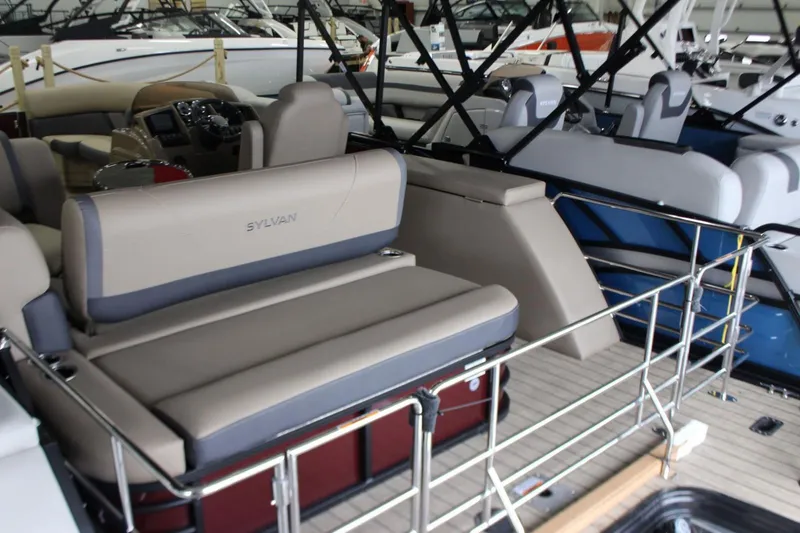 Slide: The Image of Sylvan Mirage X3 CLZ 2025 - 6