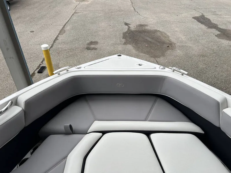 Slide: The Image of Cobalt R8 Surf 2022 - 3