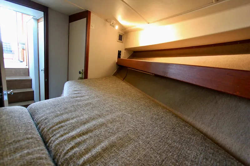 Slide: The Image of V-Berth. - 45