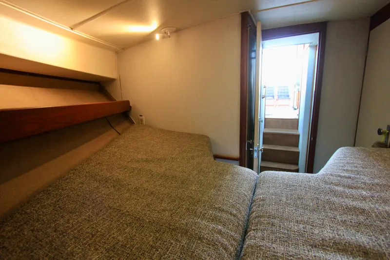 Slide: The Image of V-Berth. - 46