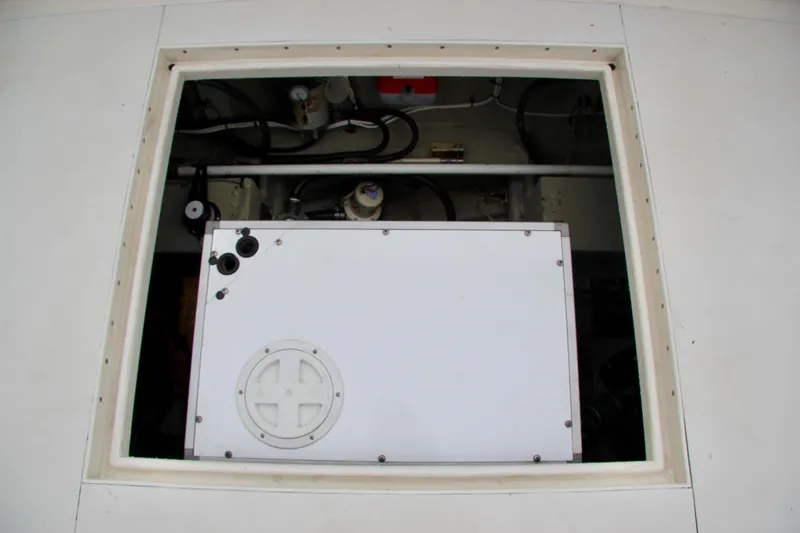 Slide: The Image of Northern Lights 5.5KW diesel generator with 586 hours and steering equipment. - 60