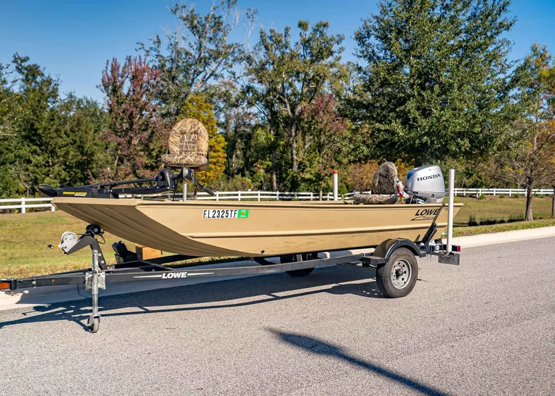 The Image of Lowe 1650 ROUGHNECK 2016 - 1