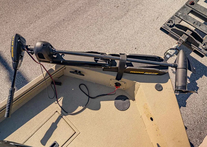 Slide: The Image of Lowe 1650 ROUGHNECK 2016 - 12