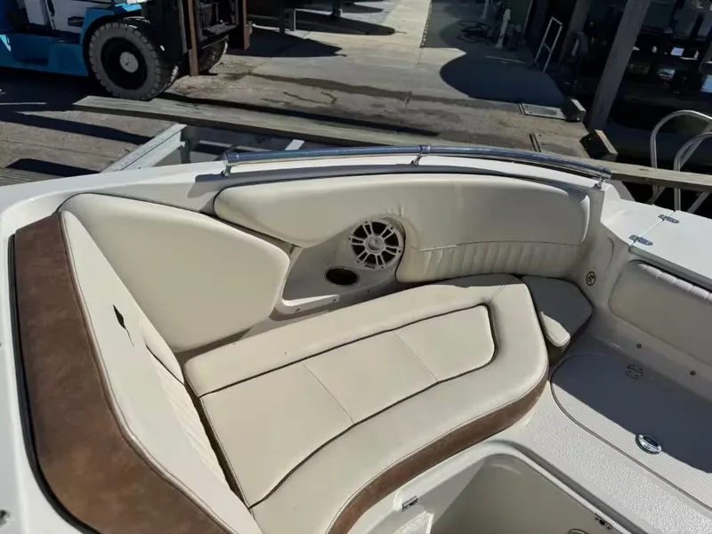 Slide: The Image of Stingray 211 DC 2024 - 10