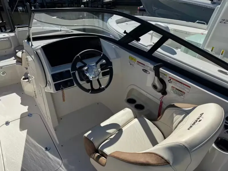 Slide: The Image of Stingray 211 DC 2024 - 6