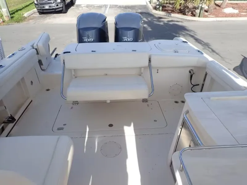 Slide: The Image of Grady-White Freedom 285 2021 - 6