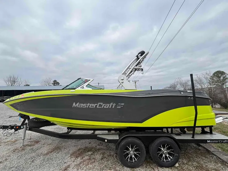 The Image of MasterCraft XT22 2018 - 1