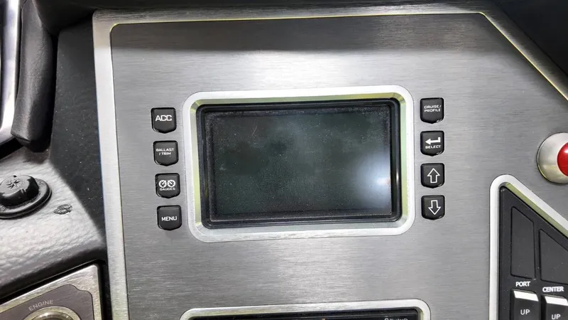 Slide: The Image of MasterCraft XT22 2018 - 40