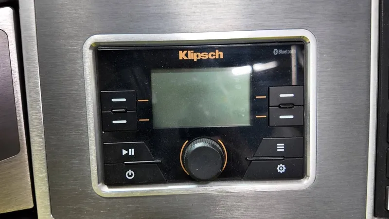 Slide: The Image of MasterCraft XT22 2018 - 41