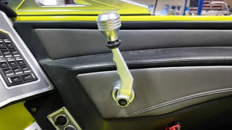 Slide: The Image of MasterCraft XT22 2018 - 43