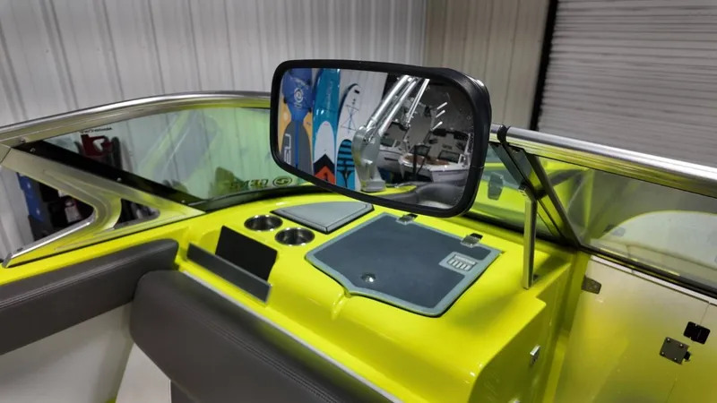 Slide: The Image of MasterCraft XT22 2018 - 46