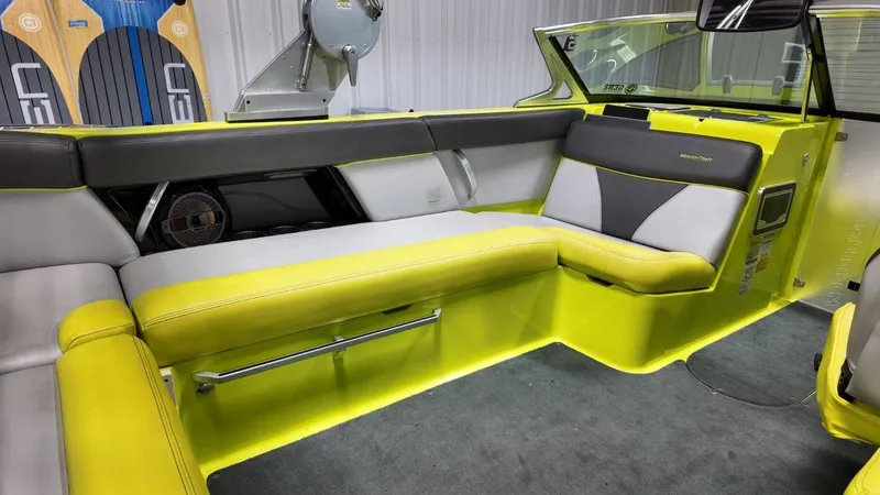 Slide: The Image of MasterCraft XT22 2018 - 49