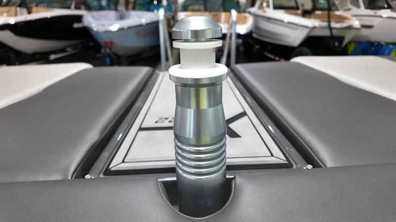 Slide: The Image of MasterCraft XT22 2018 - 65