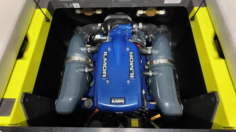 Slide: The Image of MasterCraft XT22 2018 - 69