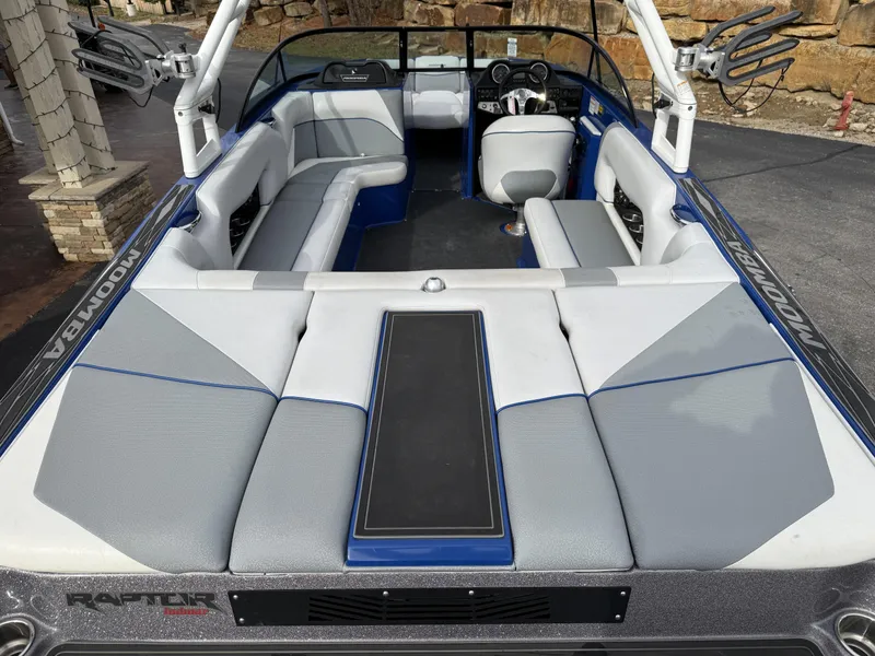 Slide: The Image of Moomba Mojo 2015 - 11