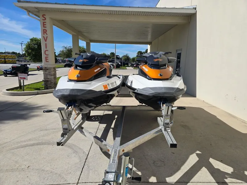 Slide: The Image of Sea-Doo GTX 155 2015 - 3