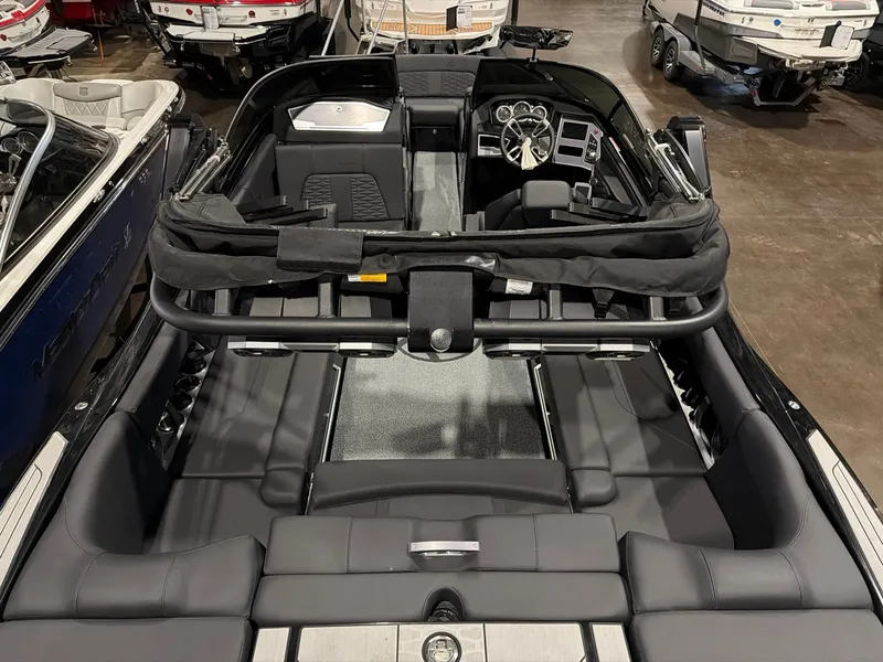 Slide: The Image of MasterCraft X24 2022 - 7