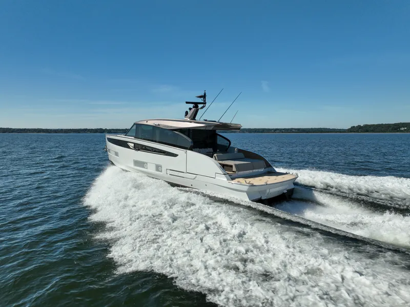 Slide: The Image of Azimut Seadeck 6 2027 - 36