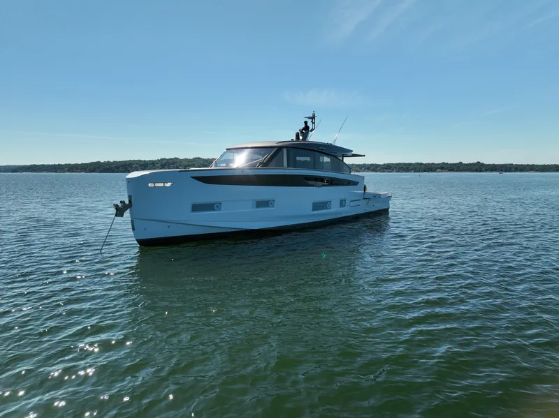 Slide: The Image of Azimut Seadeck 6 2027 - 48