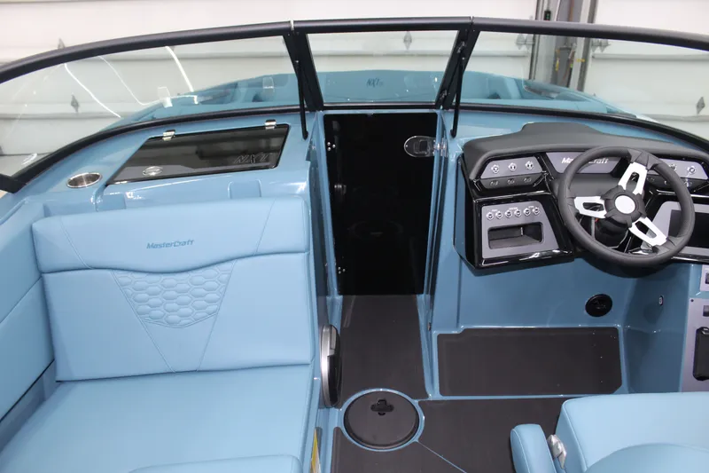 Slide: The Image of MasterCraft NXT20 2026 - 13