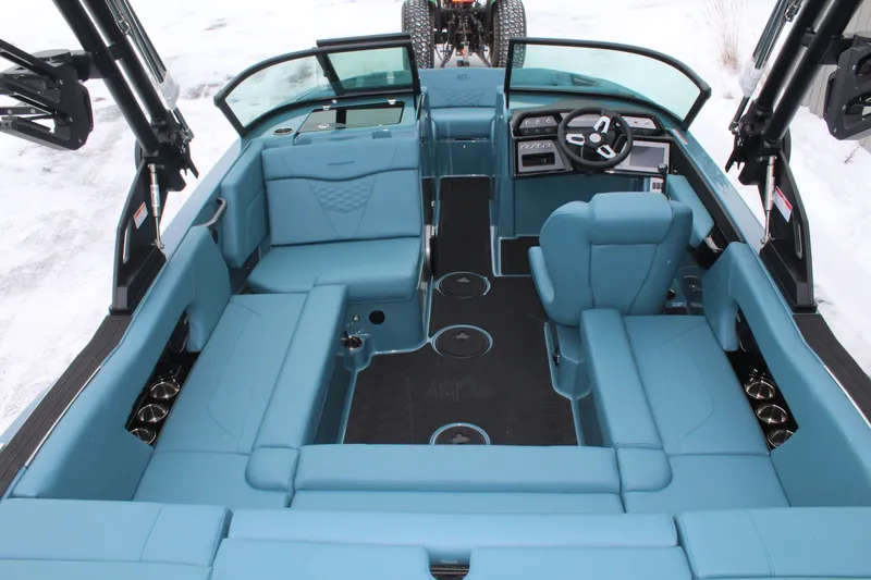 Slide: The Image of MasterCraft NXT20 2026 - 22