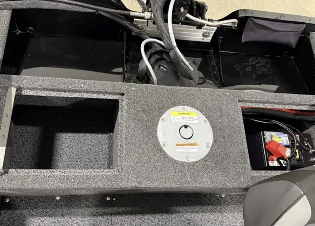 Slide: The Image of Lund 1650 Rebel XL SS 2026 - 9