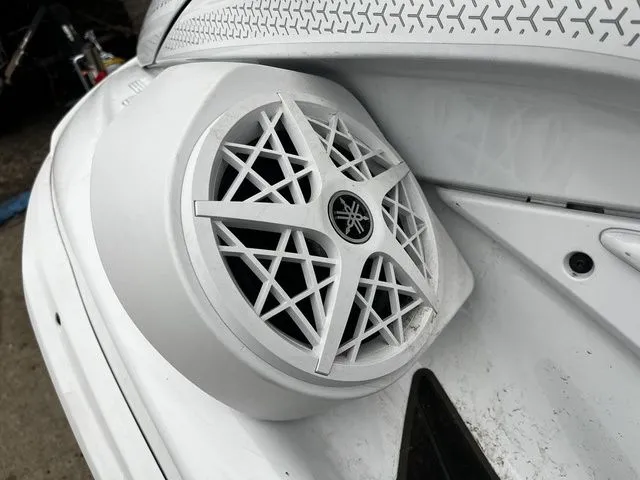 Slide: The Image of Yamaha FX Cruiser SVHO 2026 - 8