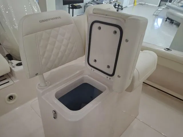 Slide: The Image of Grady-White Fisherman 216 2026 - 8