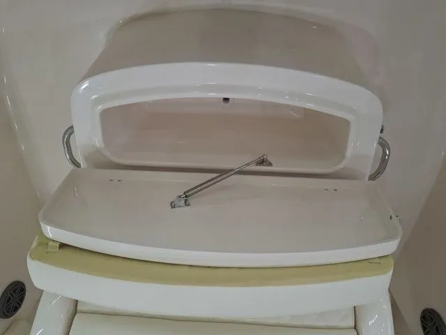 Slide: The Image of Grady-White Fisherman 216 2026 - 12