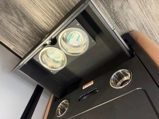 Slide: The Image of Godfrey Sweetwater 2486 SFL 27" Impact Center Tube Package 2026 - 12