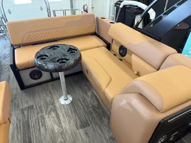 Slide: The Image of Godfrey Sweetwater 2486 SFL 27" Impact Center Tube Package 2026 - 6