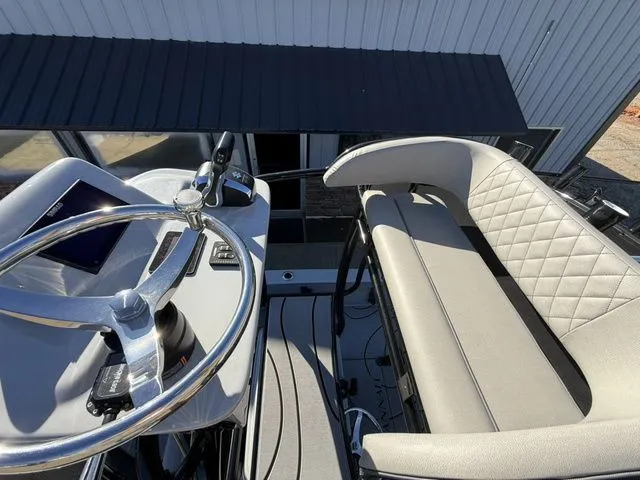 Slide: The Image of Savannah 220IS Tower 2026 - 3