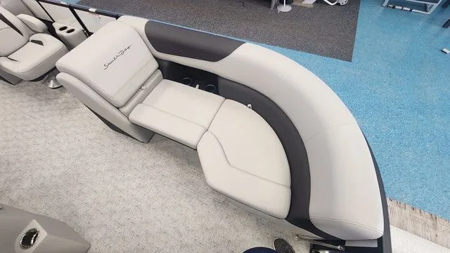 Slide: The Image of South Bay 222RS LE 2.75 2026 - 5