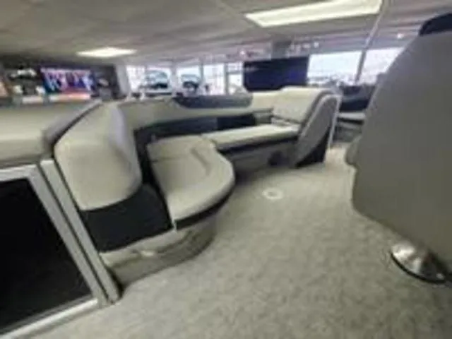 Slide: The Image of South Bay 220RS LE 25" 2026 - 3