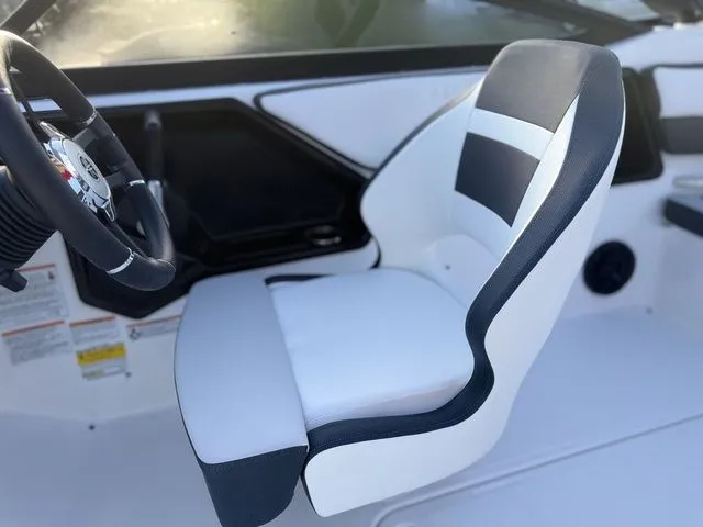 Slide: The Image of Yamaha AR195 2026 - 11