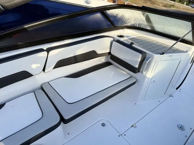 Slide: The Image of Yamaha AR195 2026 - 18