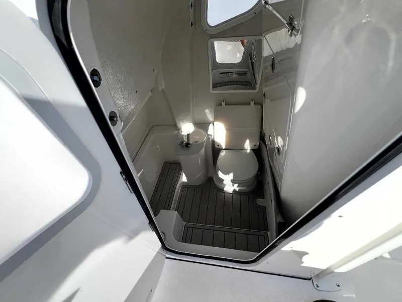 Slide: The Image of Sea Fox 268 Commander 2026 - 2