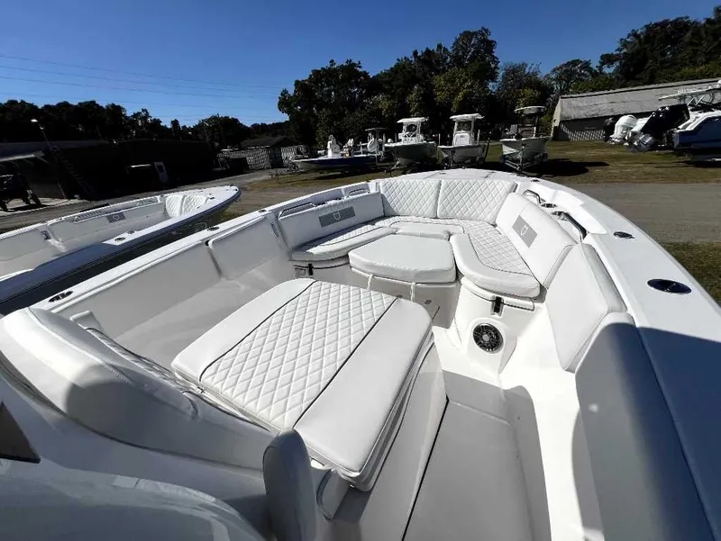 Slide: The Image of Sea Fox 268 Commander 2026 - 5