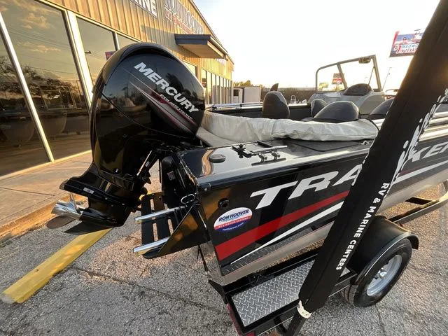 Slide: The Image of Tracker Targa 18 WT 2013 - 4