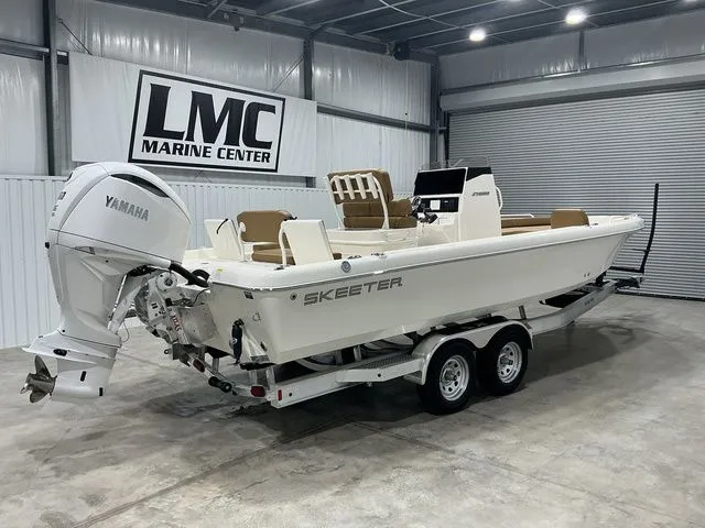 Slide: The Image of Skeeter SX2550 2026 - 10