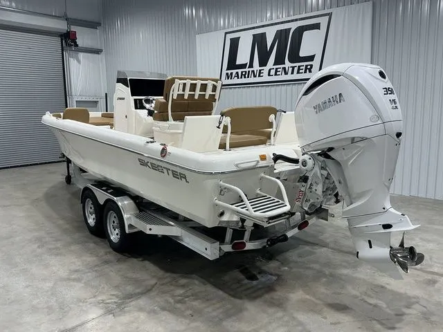 Slide: The Image of Skeeter SX2550 2026 - 3