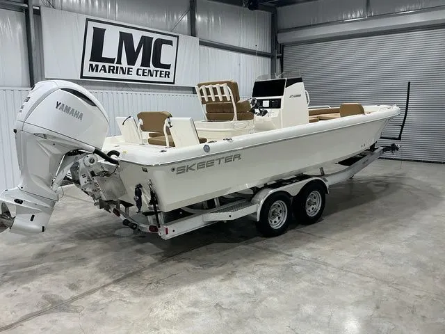 Slide: The Image of Skeeter SX2550 2025 - 10