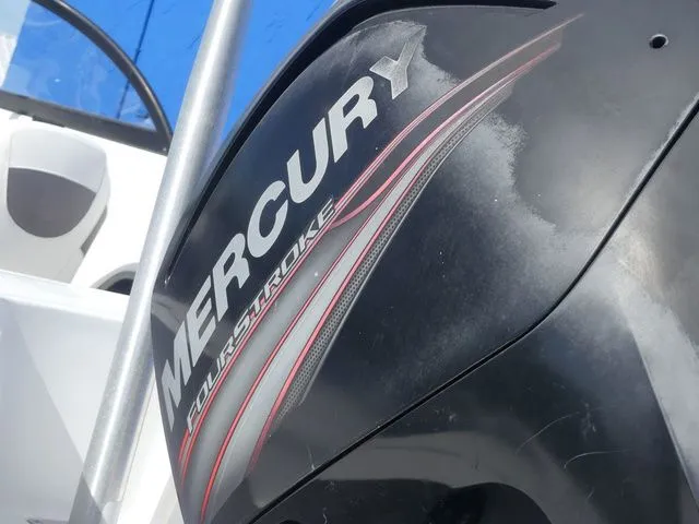 Slide: The Image of Tahoe 450 TS 2019 - 10