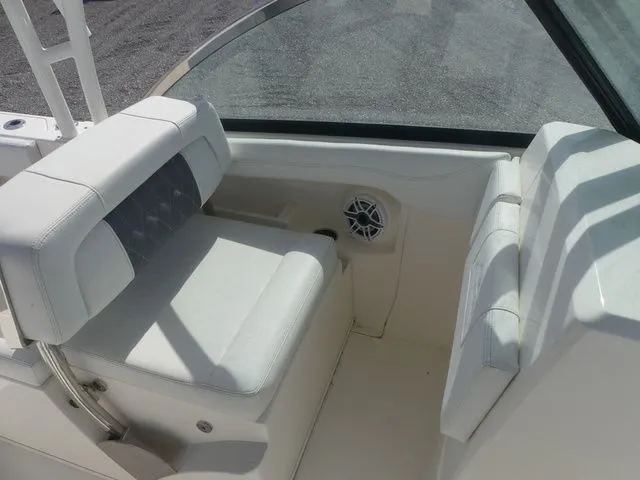 Slide: The Image of Cobia 240DC 2021 - 24