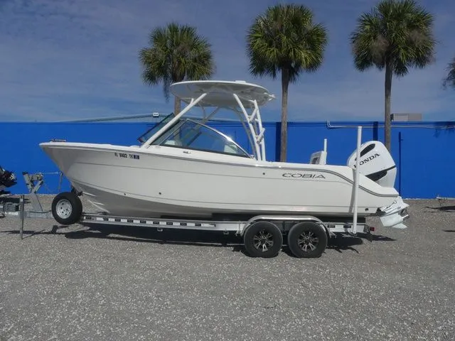 Slide: The Image of Cobia 240DC 2021 - 7